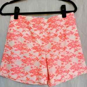 Leifsdottir, coral/white, flower brocade shorts